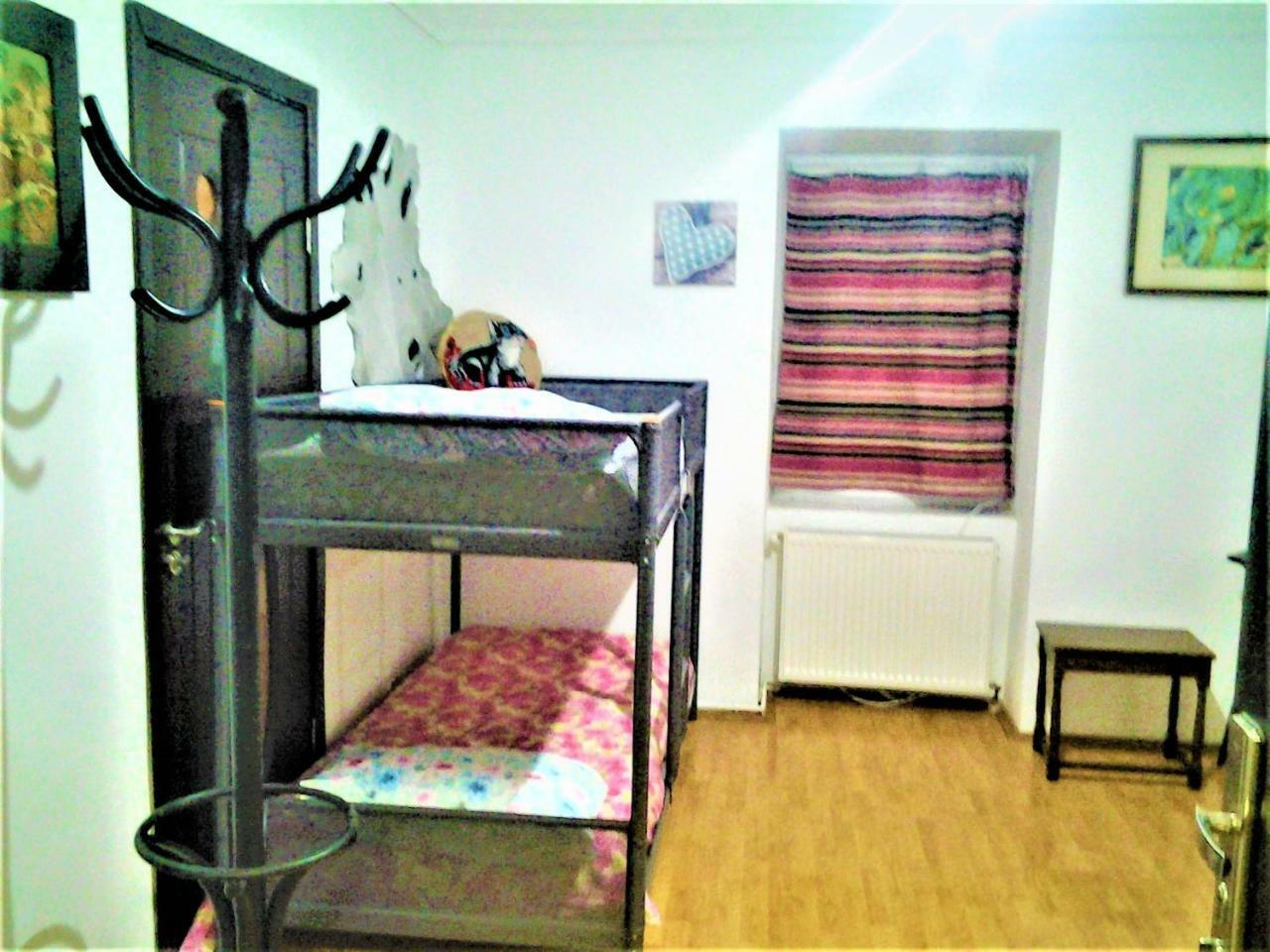Leyla Hostel Braszów Zewnętrze zdjęcie